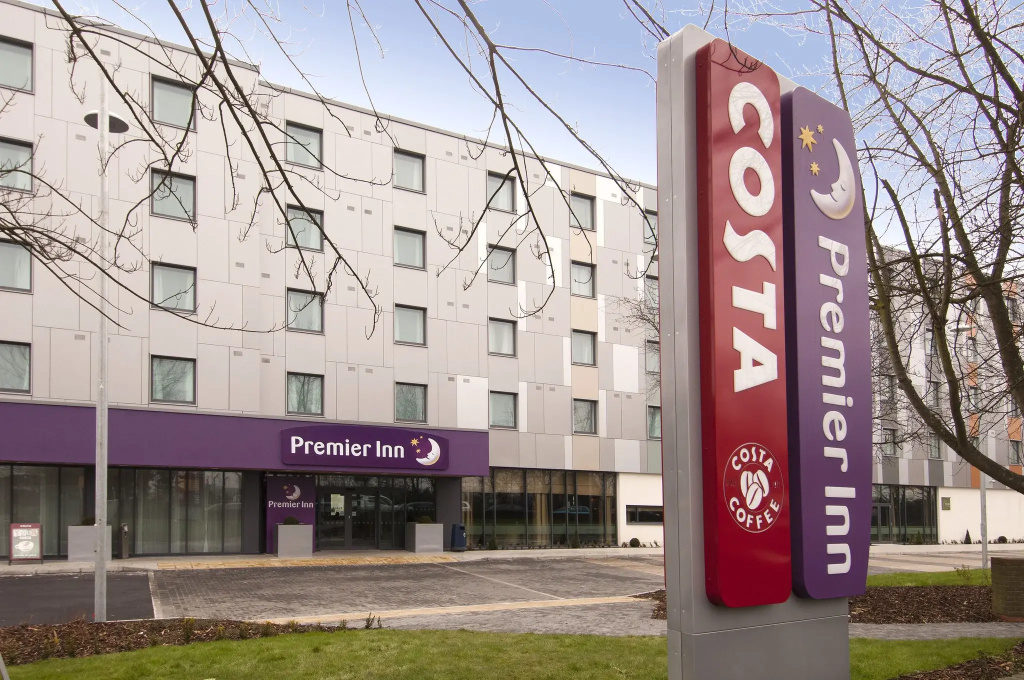 Premier Inn Heathrow Airport Terminal 5 — фото
