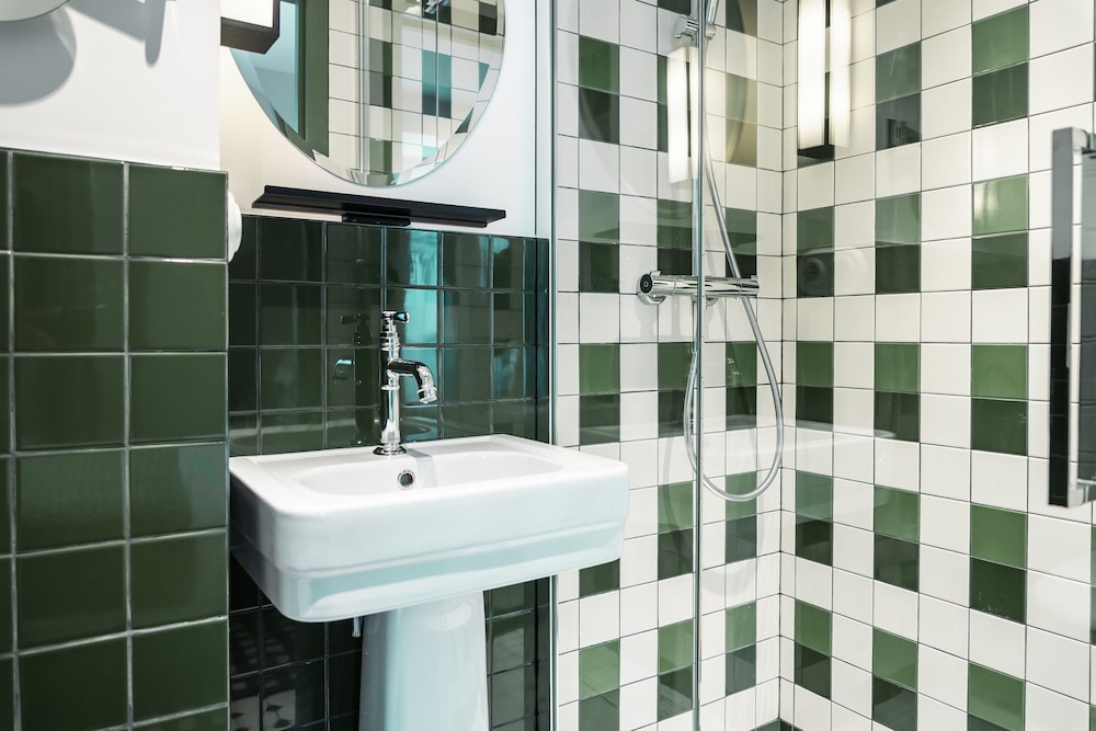 Kraft Hotel 82