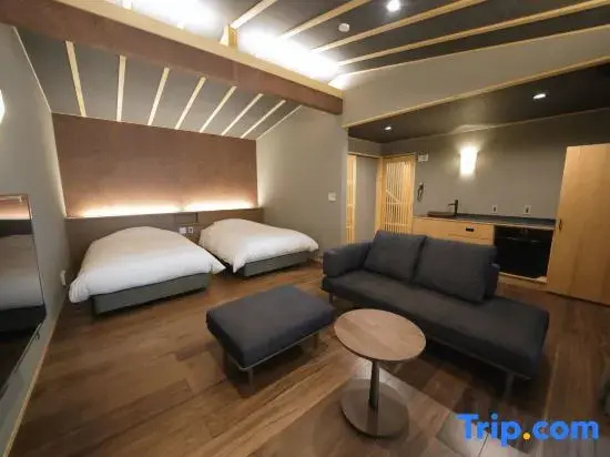 Standard room with mountain view