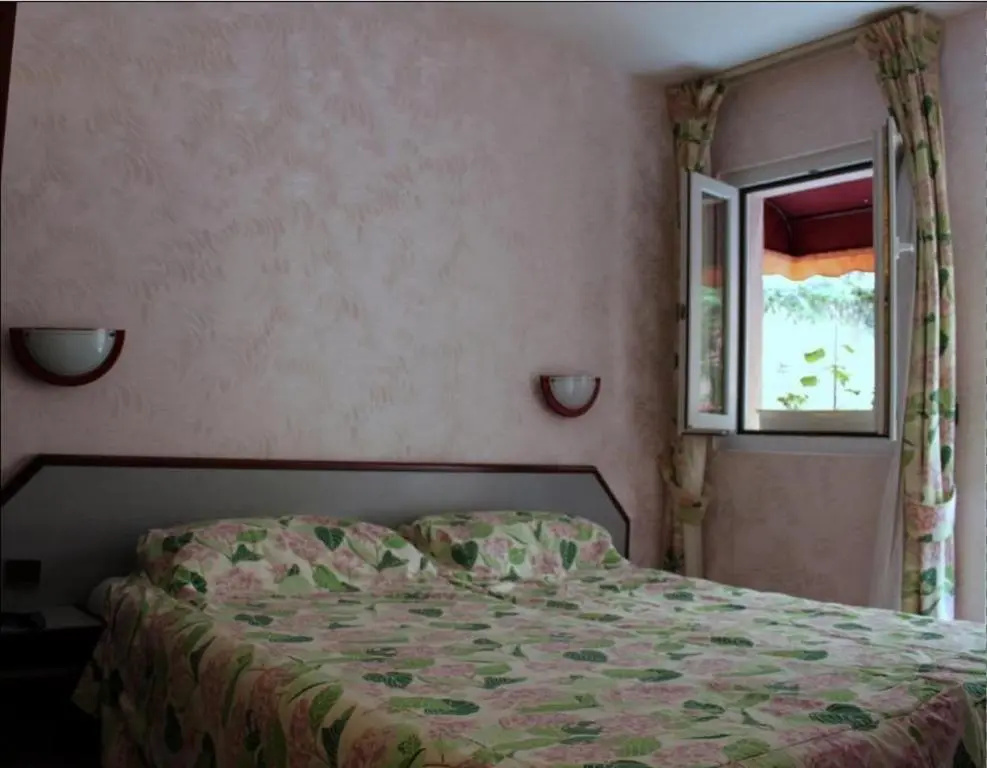 Comfort Double room (full double bed)