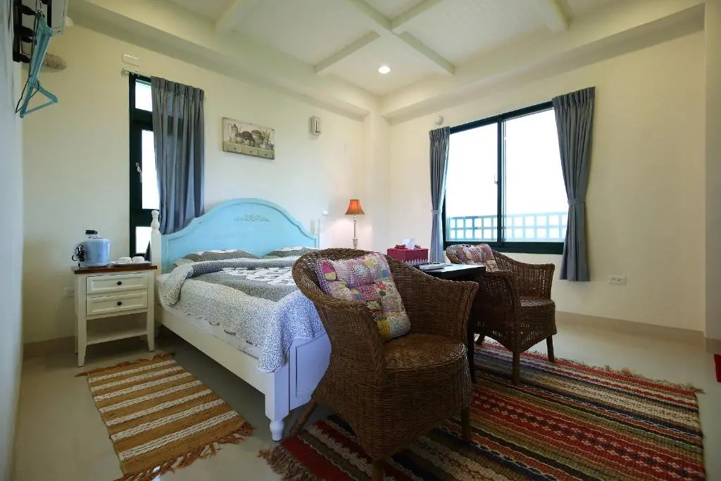 Standard Double room with mountain view (full double bed)