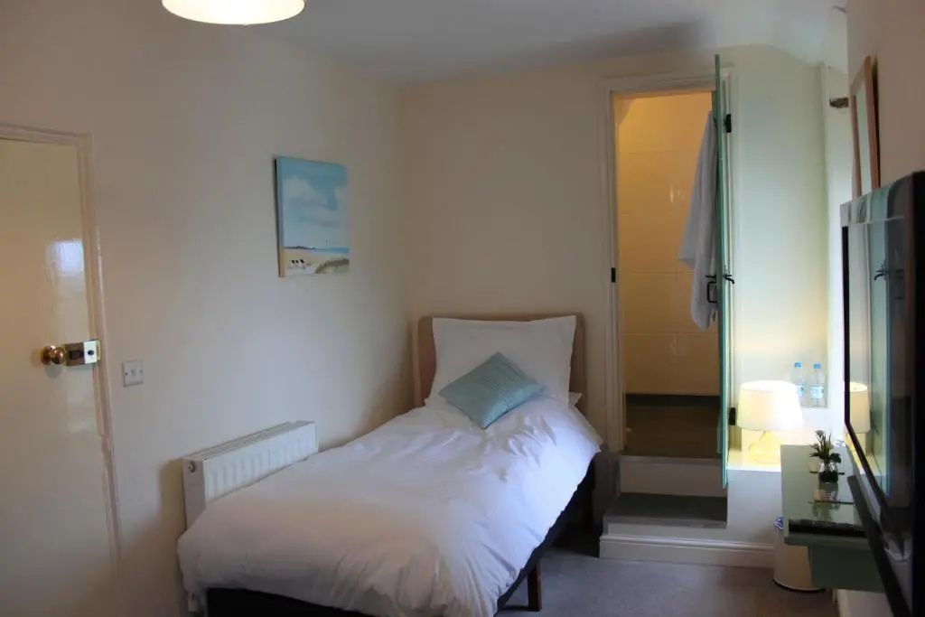 Standard Double room (twin beds)
