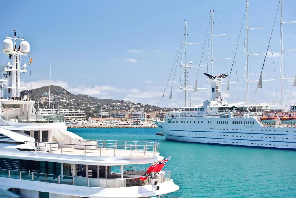 Ryans La Marina - Chambres