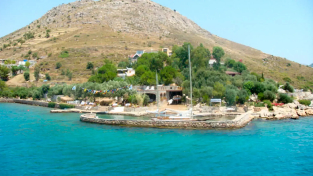 Beach & Waterfront
