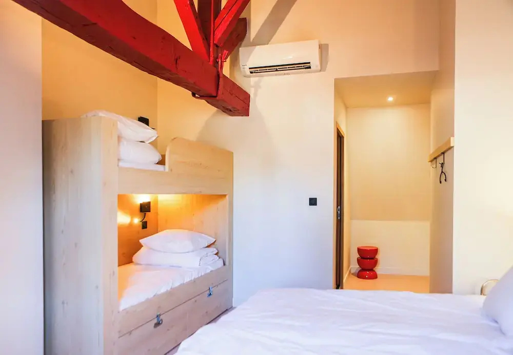 Standard Family room