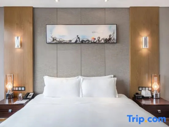 Deluxe Suite with river view