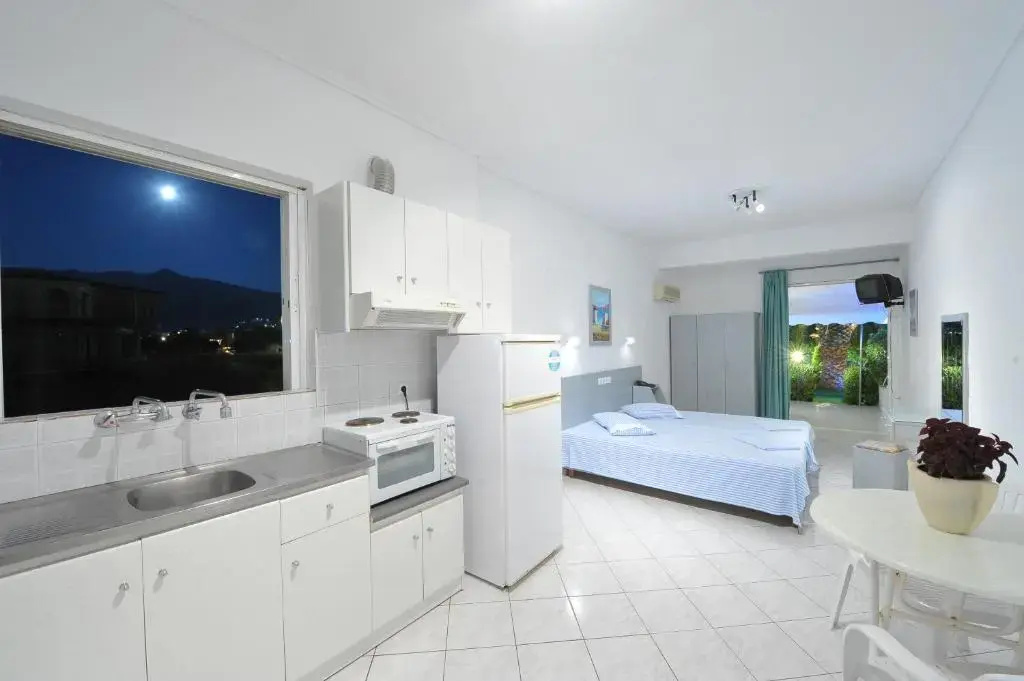 Studio with sea view