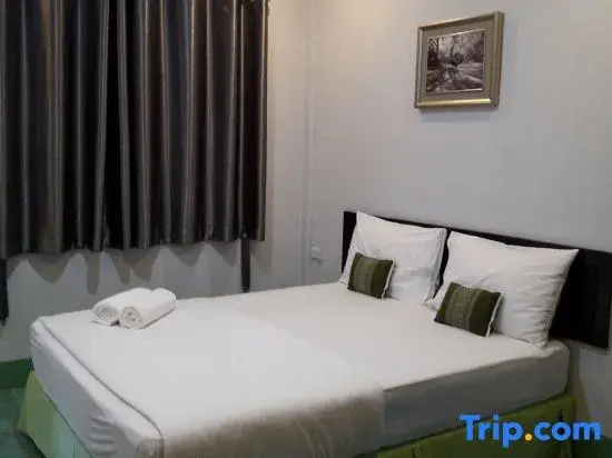 Superior Double room (full double bed)