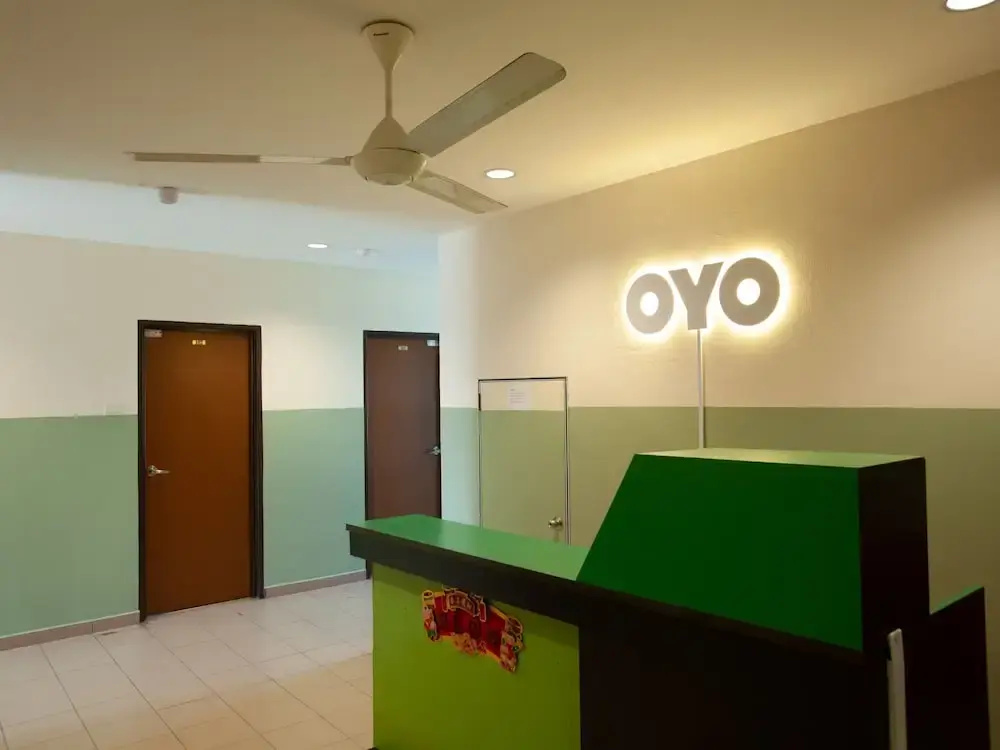 Lobby & Reception