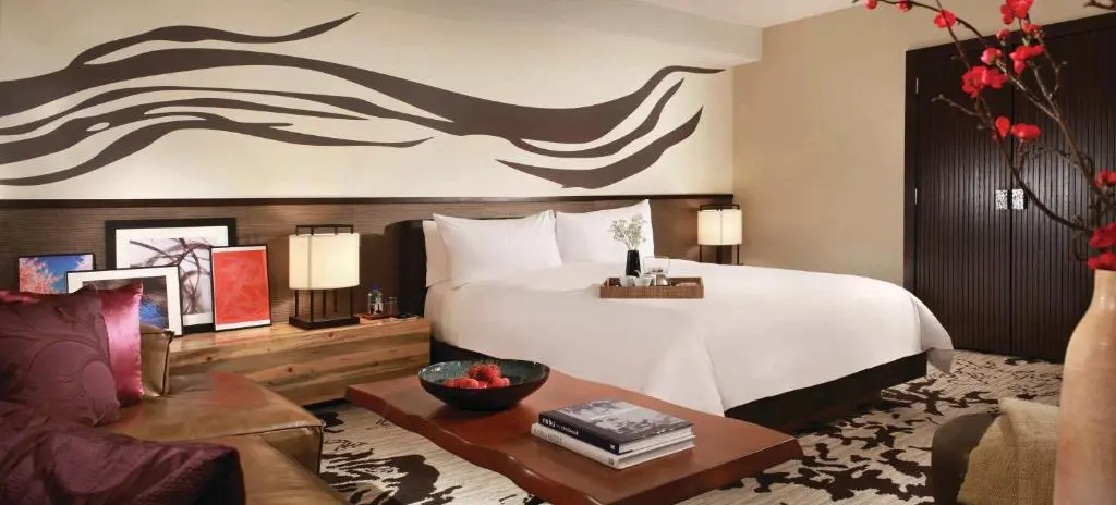 Nobu Double Deluxe room (full double bed)
