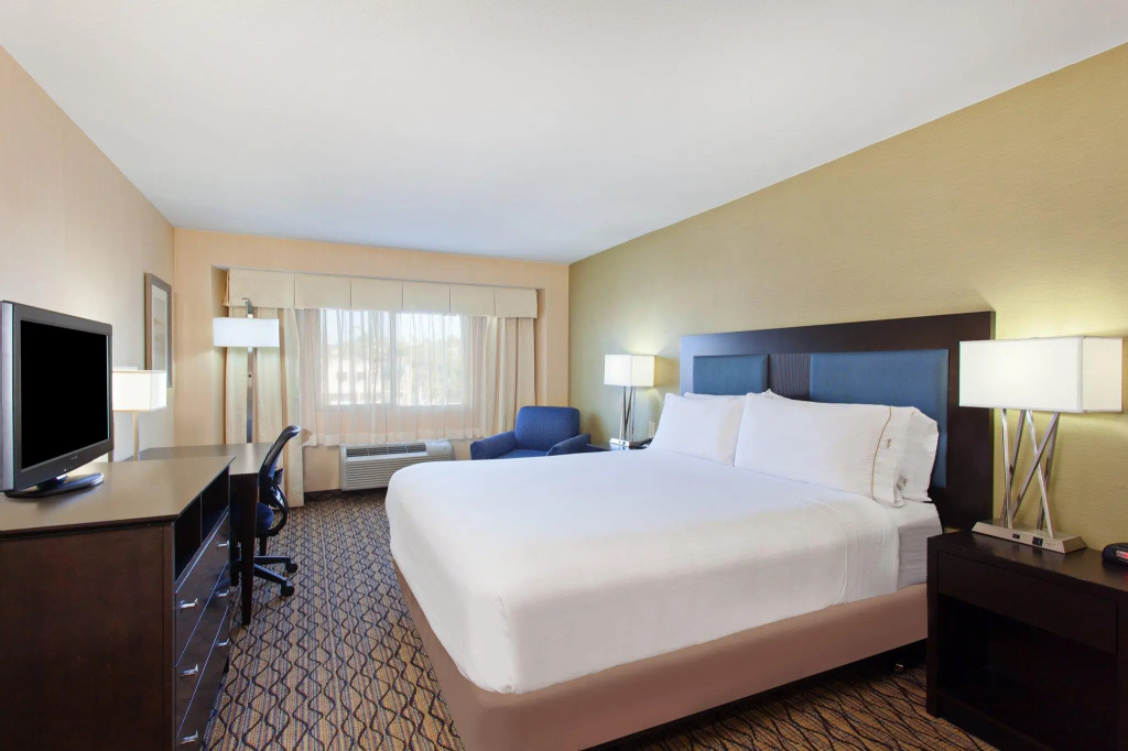 Holiday Inn Express Newport Beach by IHG - Chambres