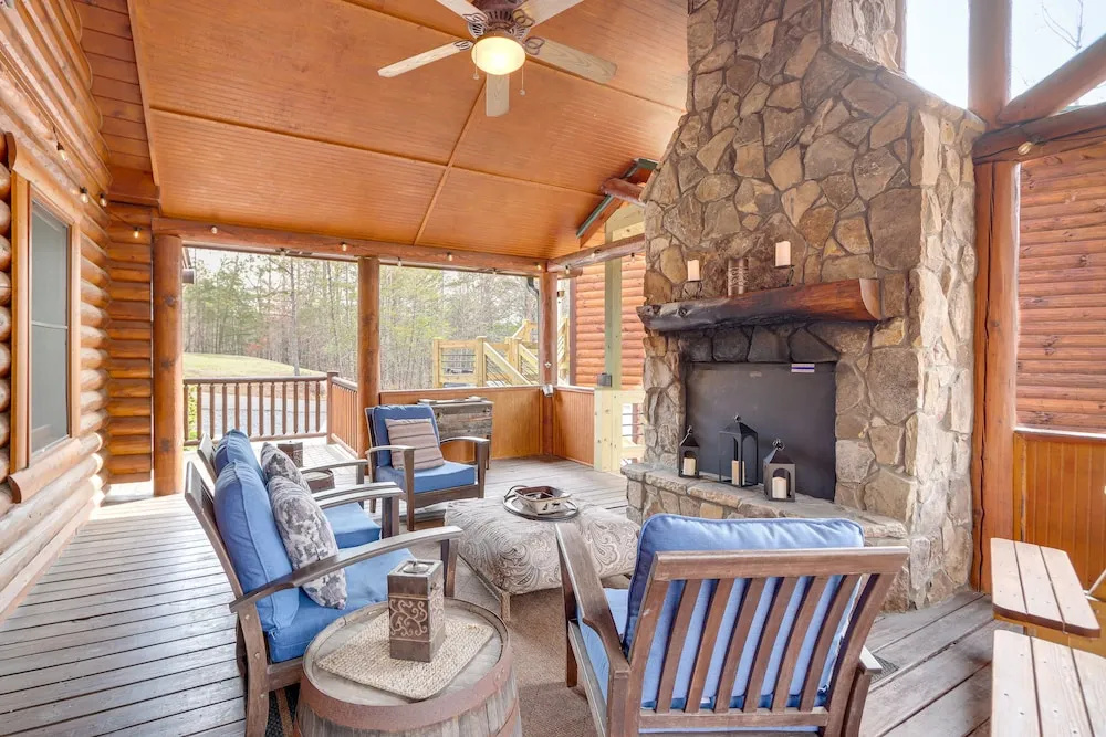 Peaceful Forest Escape w/ Game Room + Hot Tub