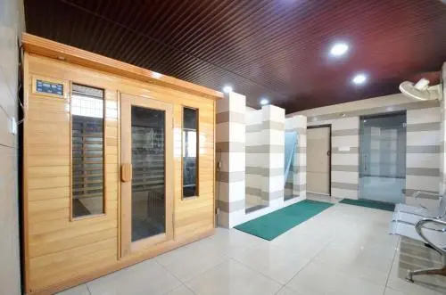 Hotel Highland Inn by OYO