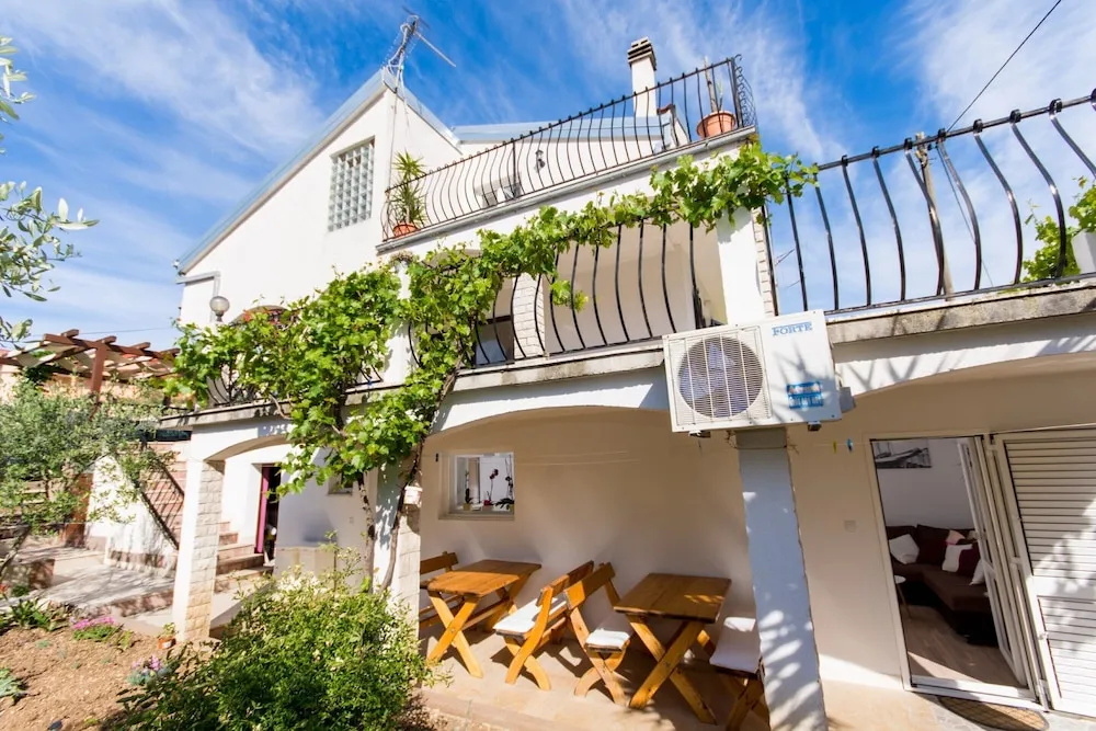 Apartment Vedran
