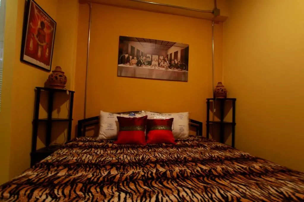 2 Bedrooms Apartment