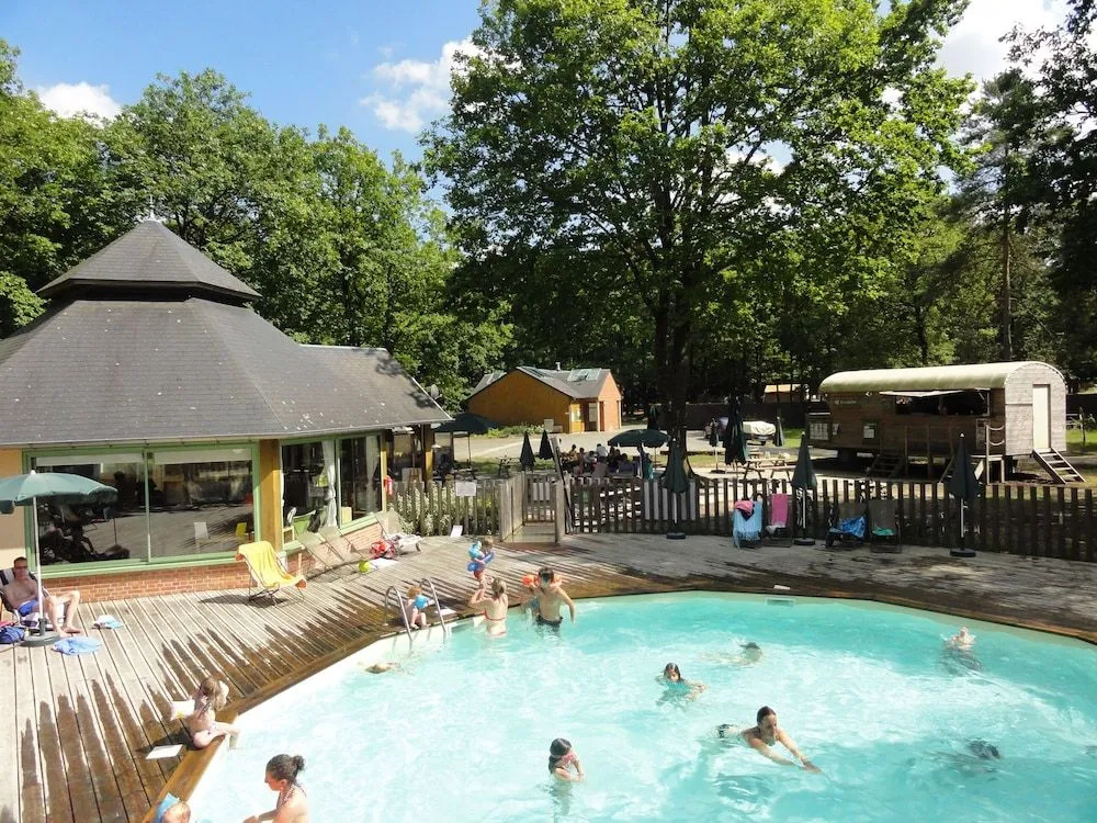 Voir la photo 3 — Huttopia Lac de Sillé