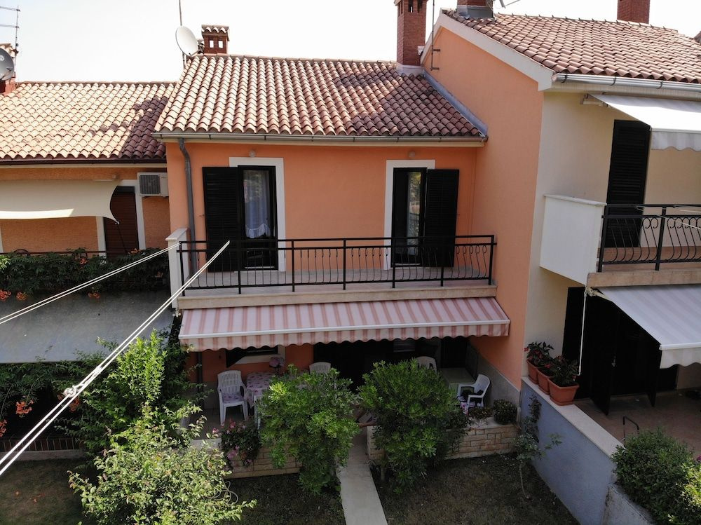 Apartments Stifanic