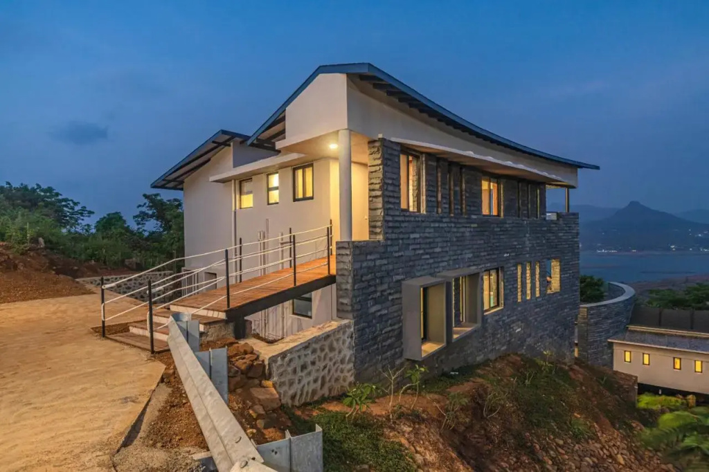 Saffronstays Ahilya Waters By Kosha Villas