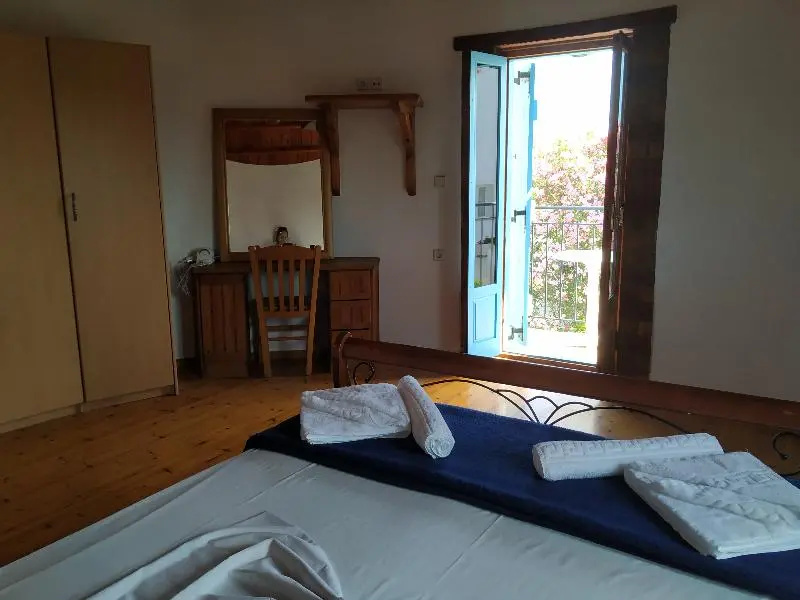 Pardalakis Studios - Chambres