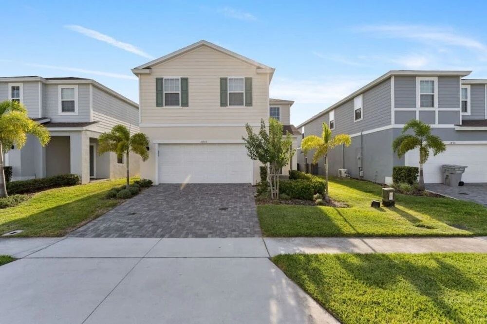 Themed Rooms Free Access To Resort Waterpark! 4 Bedroom Home by RedAwning, Davenport