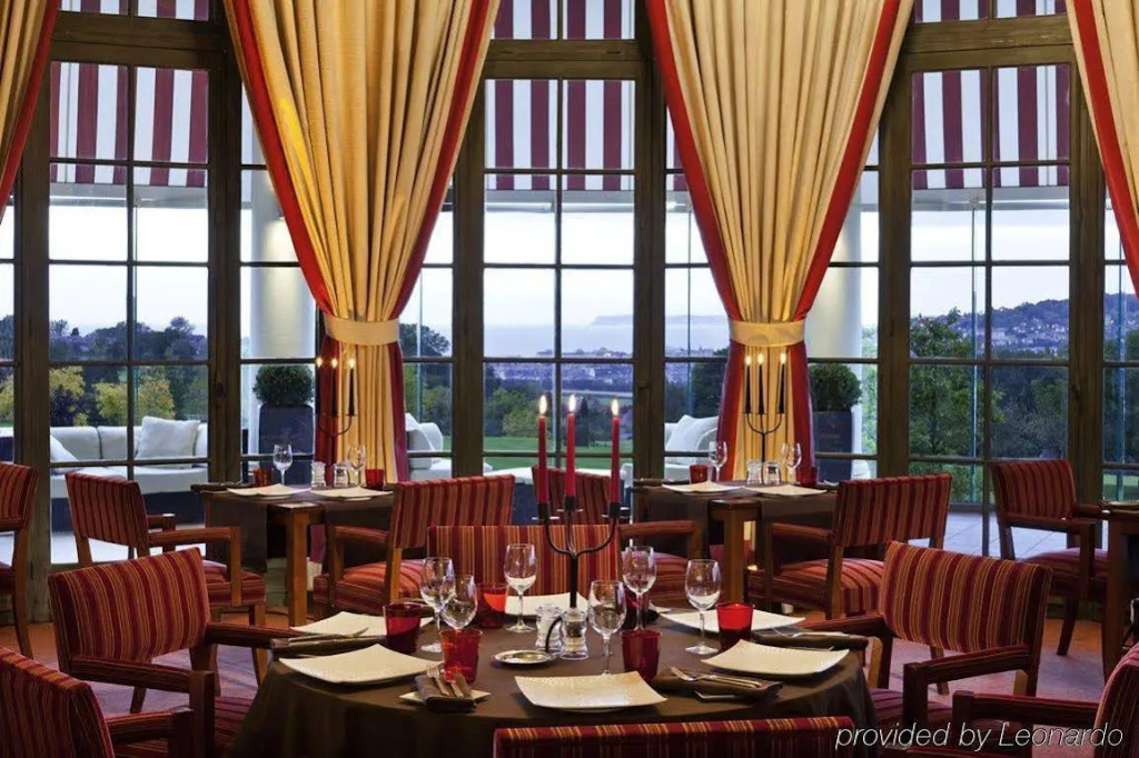Hôtel Barrière L'Hôtel du Golf Deauville - Général