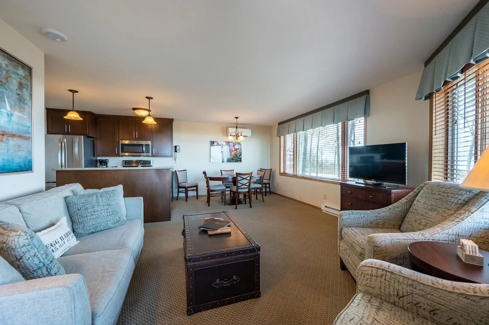 2 Bedrooms Double Apartment with water view (full double bed)