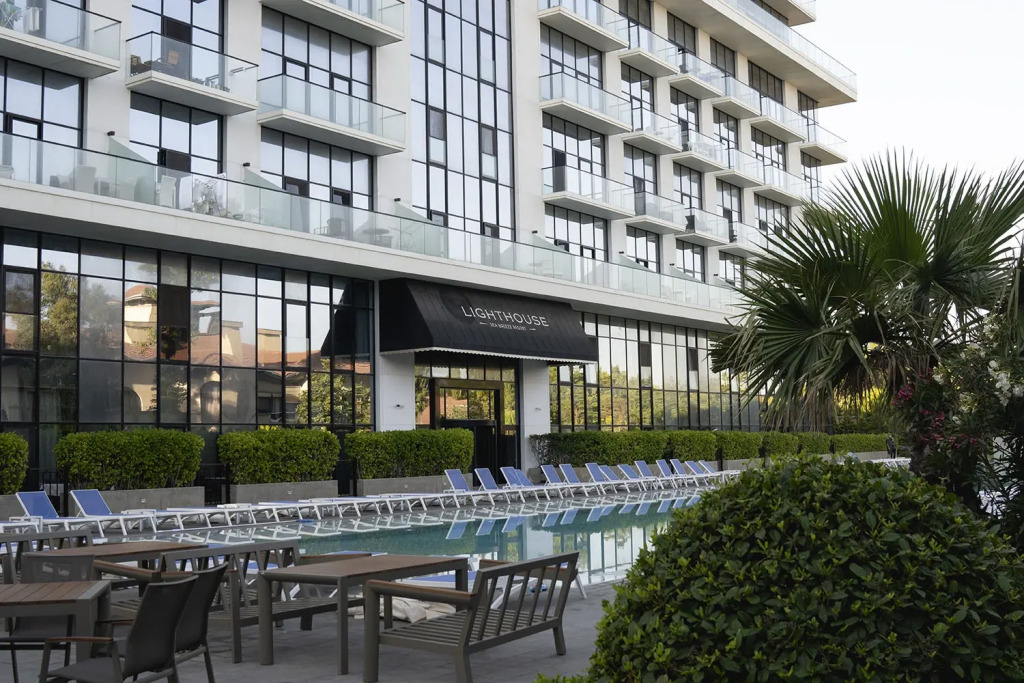 Lighthouse (Sea Breeze) — фото 3