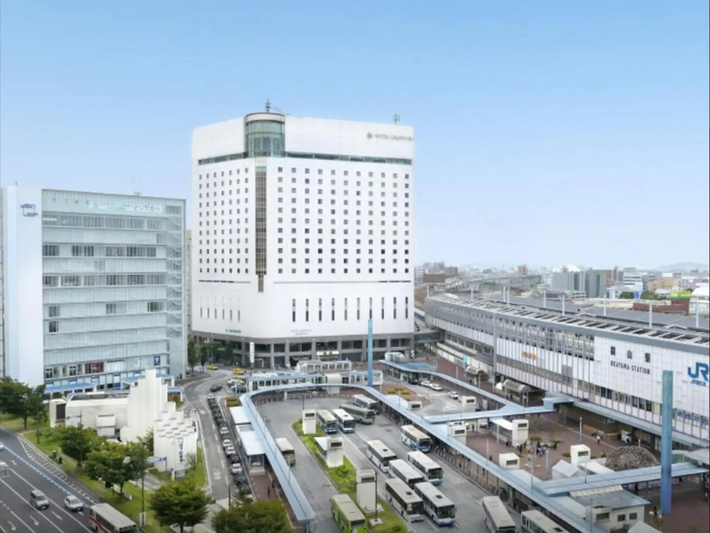 豪華五人家庭房