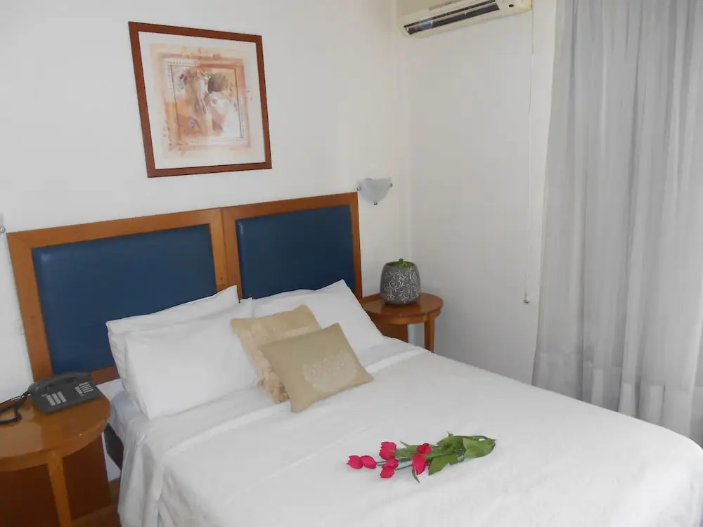 Double room with balcony (full double bed)