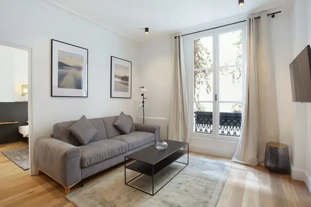 Elegant Apartment at the Palais Royal Opera — фото