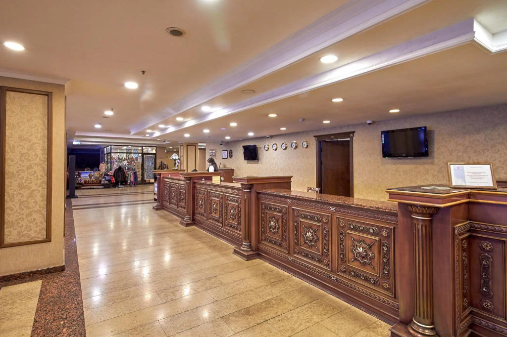 Отель Grand Mir - фото 2