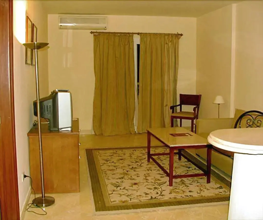 Golden Carven Hotel - Général