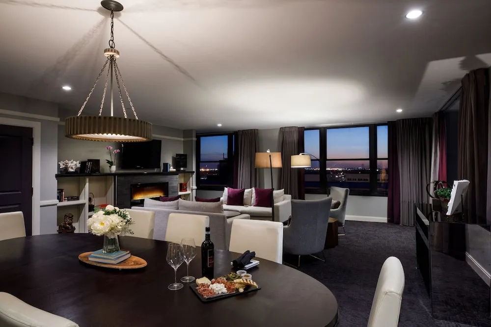 Ambassador Hotel Wichita, Autograph Collection - Chambres