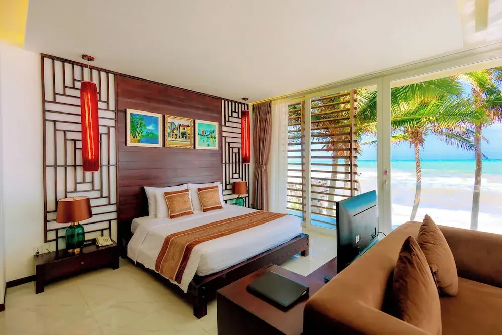 Villa Del Sol Beach Villas & Spa