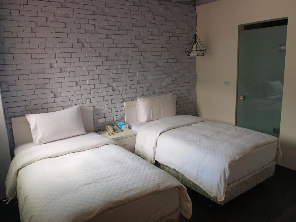 Standard Double room (twin beds)
