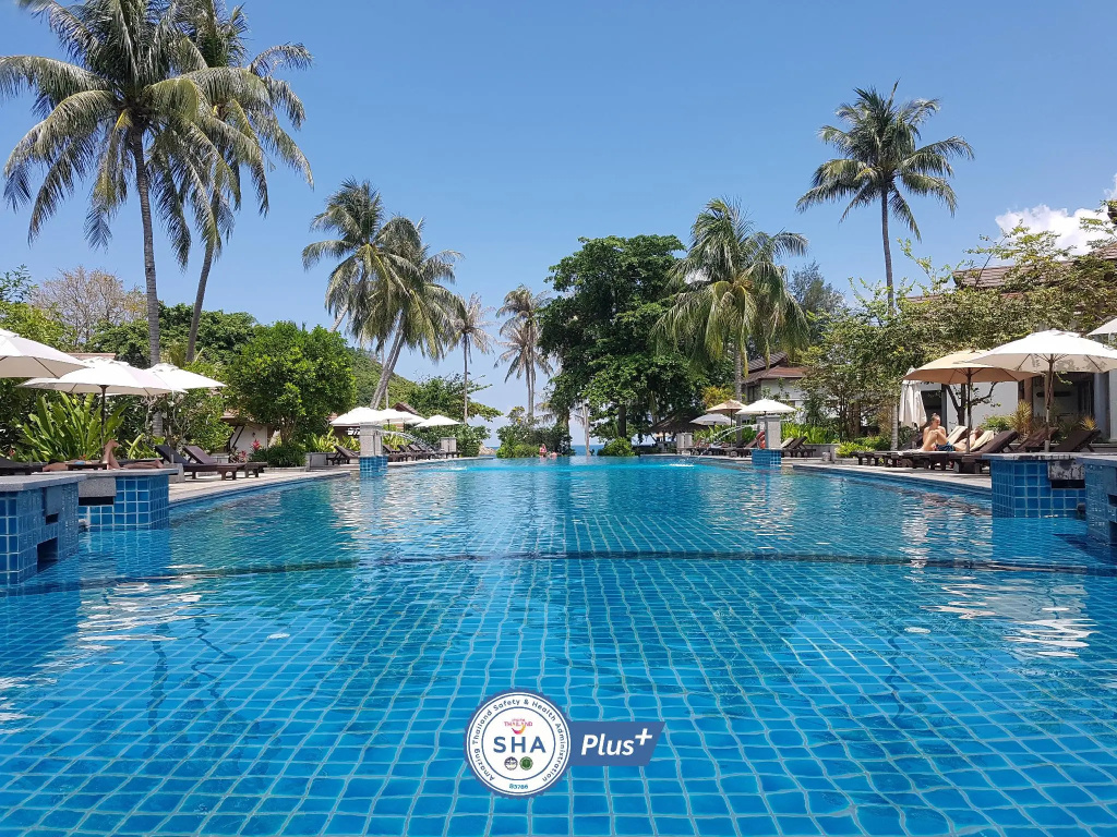 Maehaad Bay Resort - Tap to explore photos