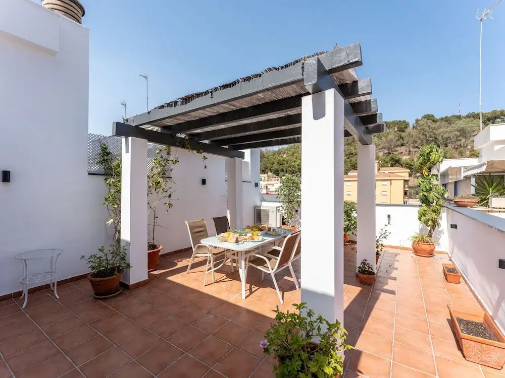 Faro's Malaga Citylights - Amazing Roof Terrace
