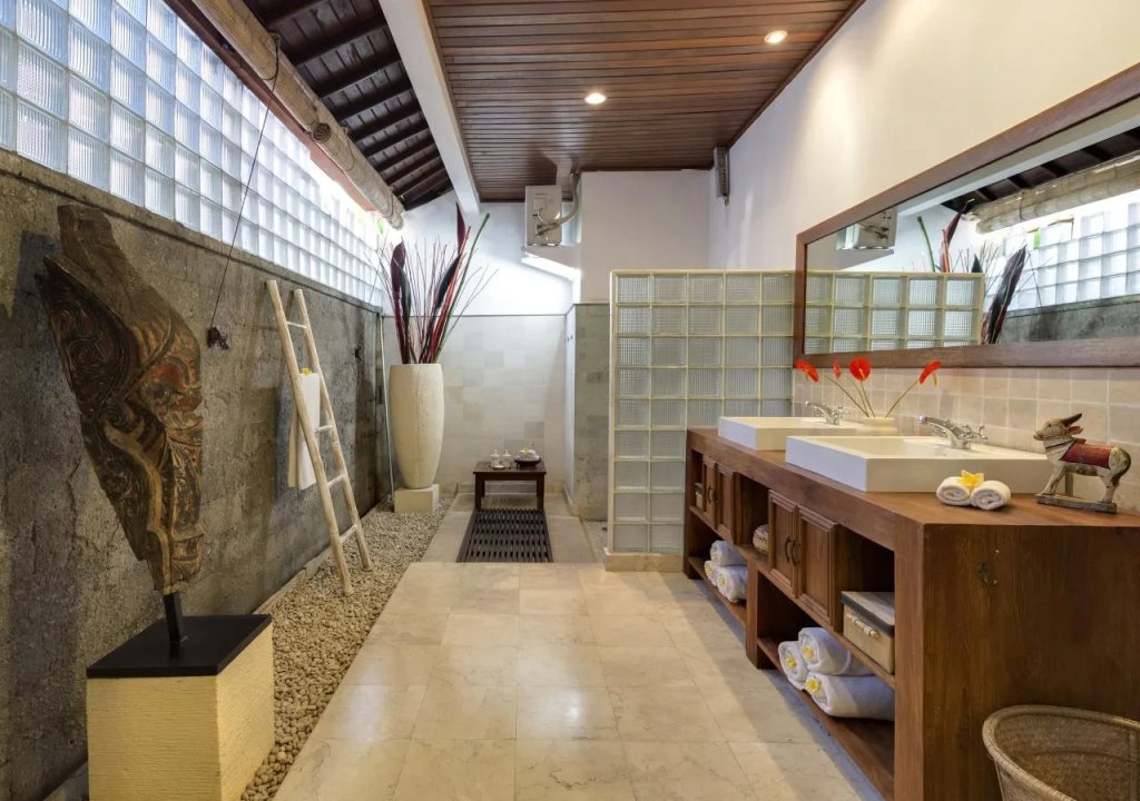 Villa Eight — фото