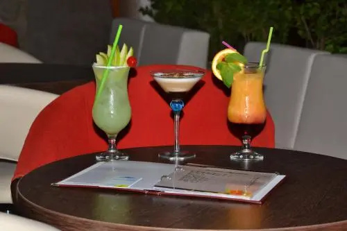 Food & Beverage