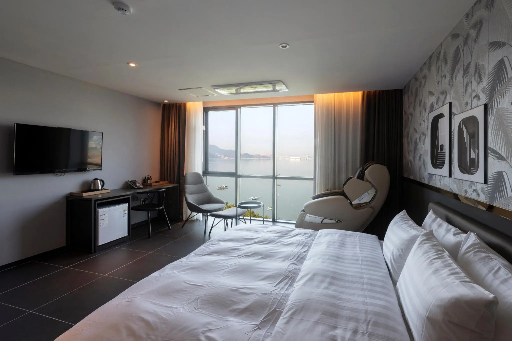Premium room