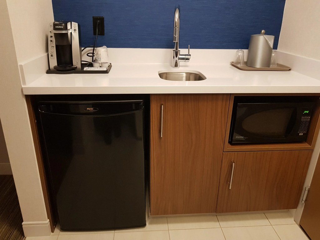 Holiday Inn Express & Suites Surrey by IHG - фото 32