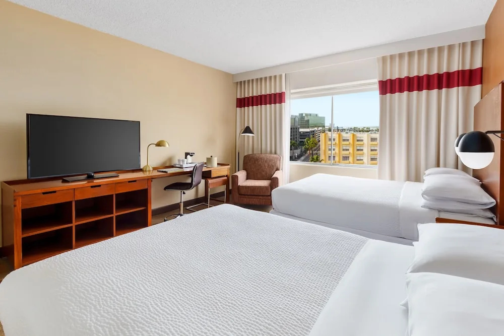 Four Points by Sheraton Los Angeles International Airport (USA) - Chambres