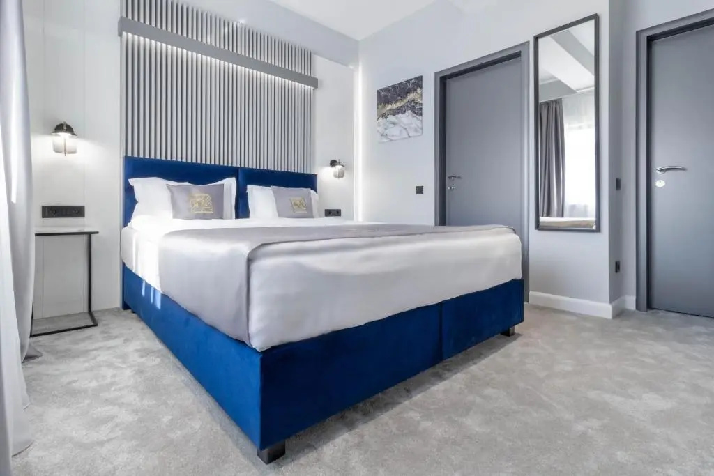 Standard Double room (full double bed)