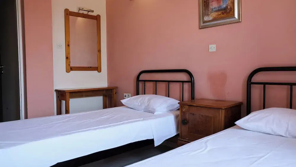 Double room with balcony (twin beds)