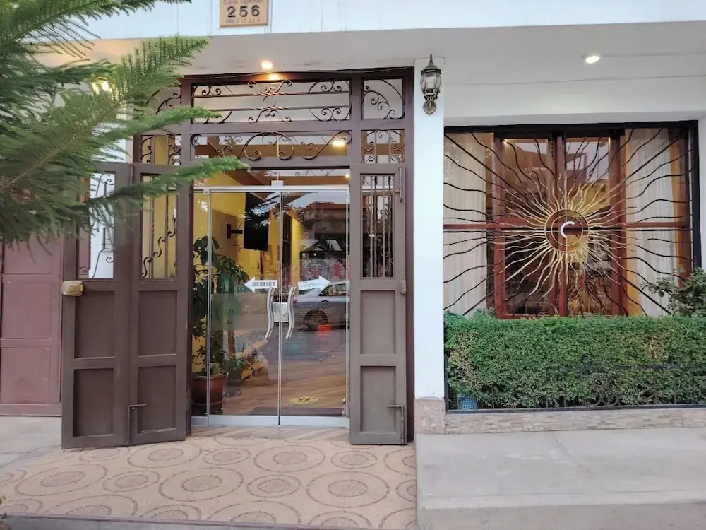 Hotel Golden Killa