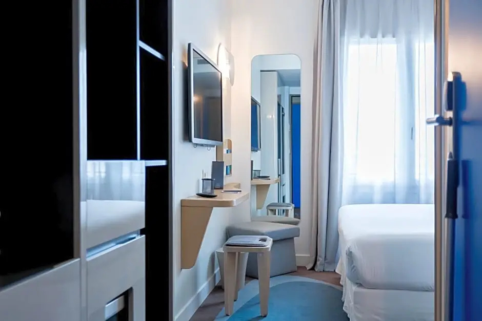 Hôtel Le Marcel - Paris Gare de l'Est 45