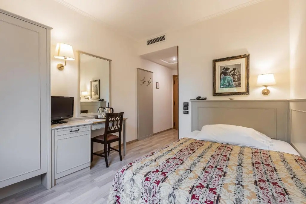 Standard Single room