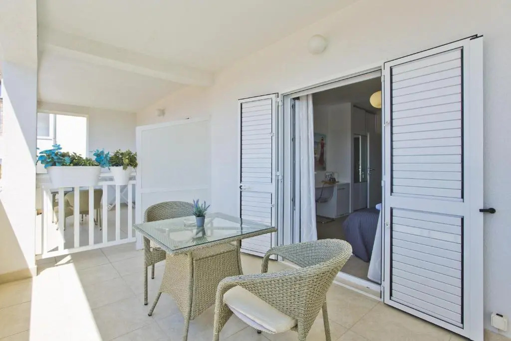 Comfort Double room with sea view (full double bed)