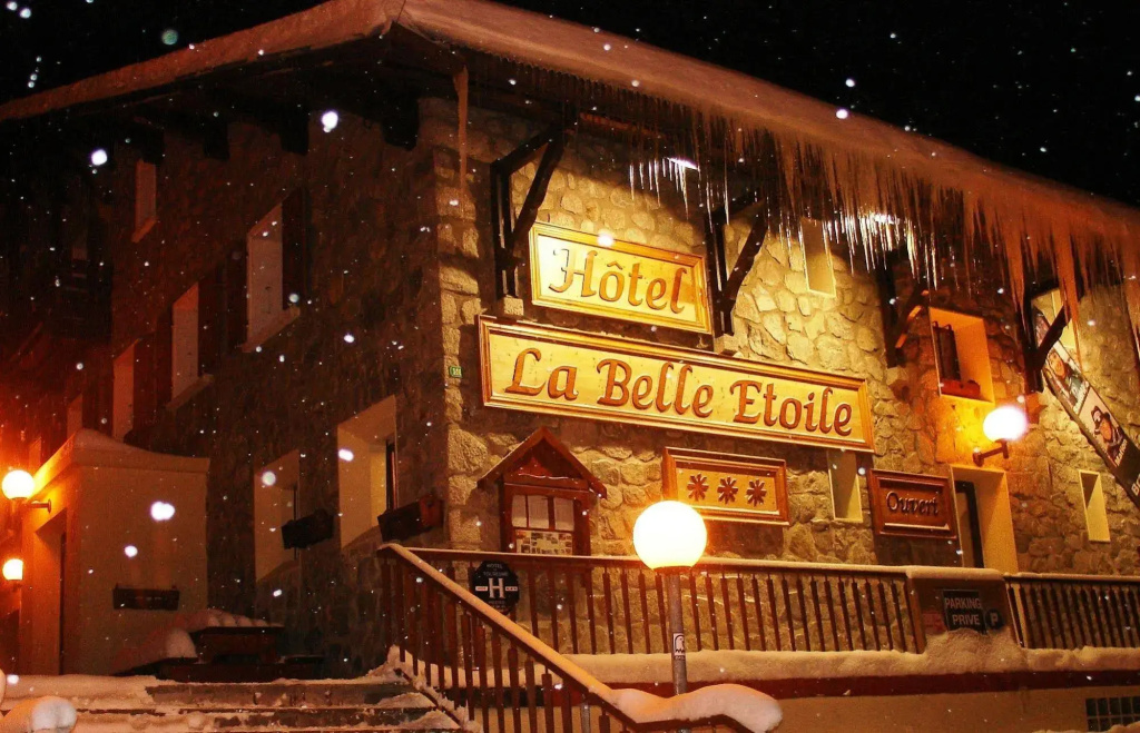 Voir la photo 1 — Hotel La Belle Etoile