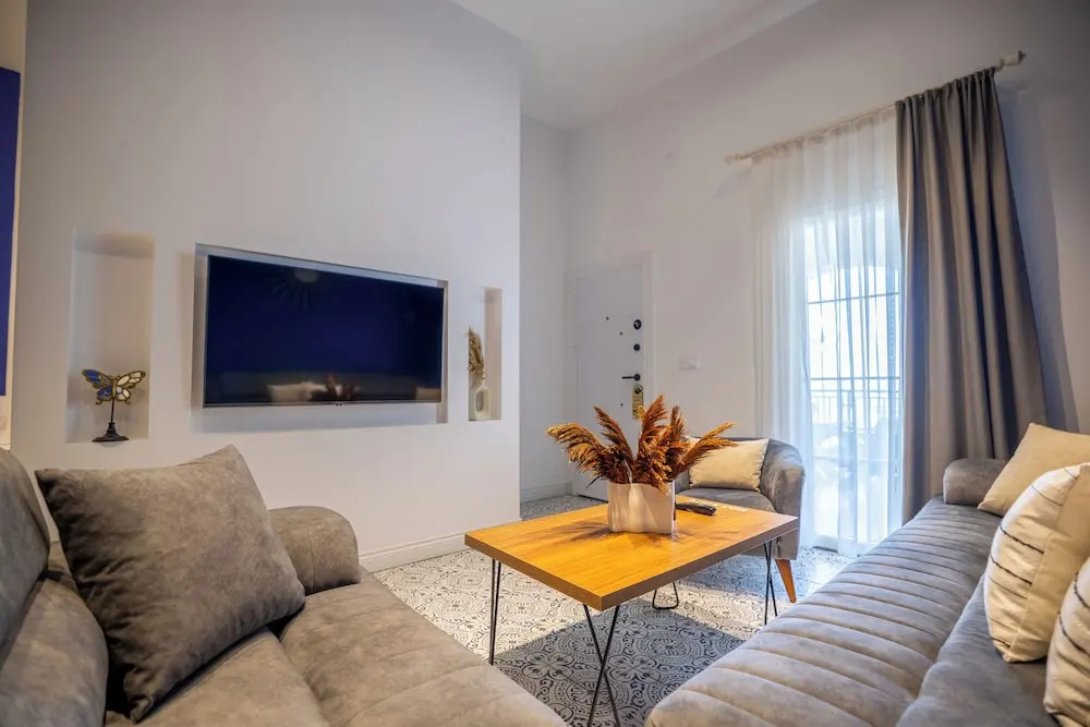 Apartment with balcony and with partial sea view